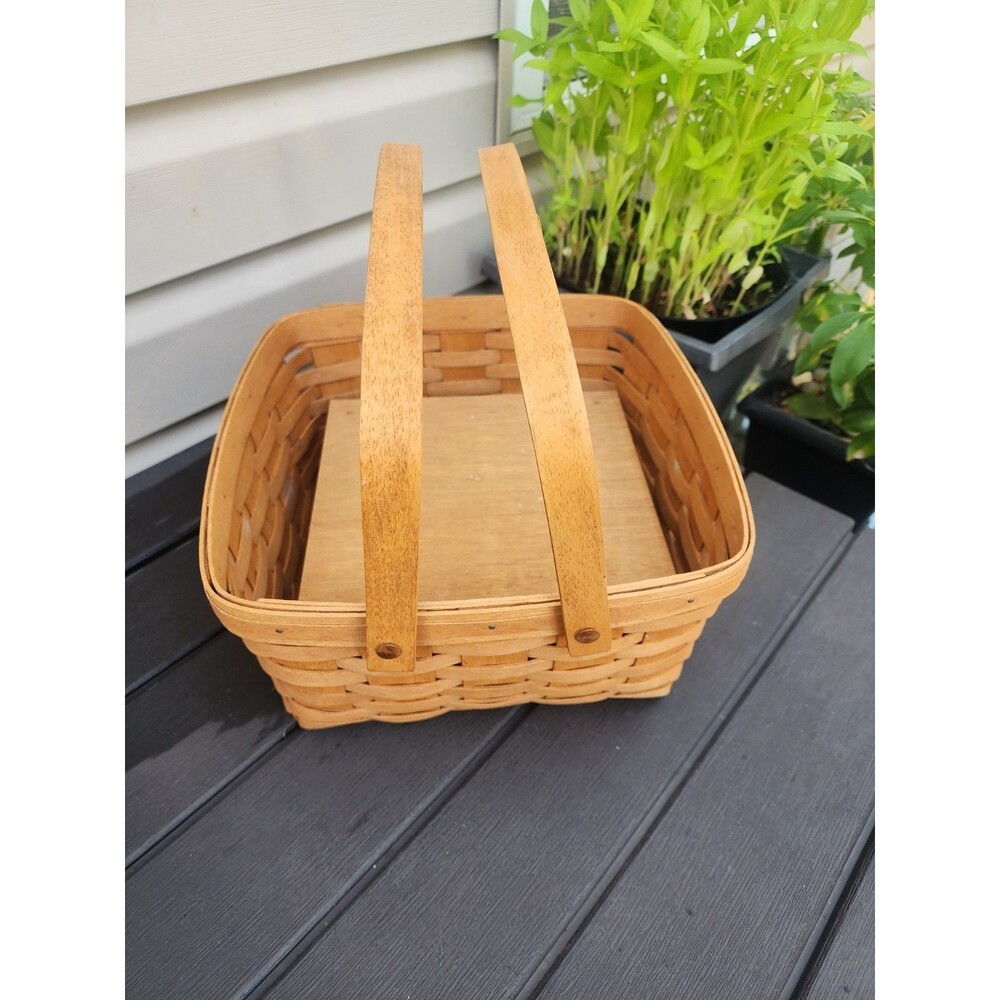 1991 Longaberger Cake Basket & Riser w/2 Swinging Handles 12"L x 12"W x 6"H